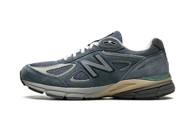 990v4 "AURALEE - Dusty Blue"