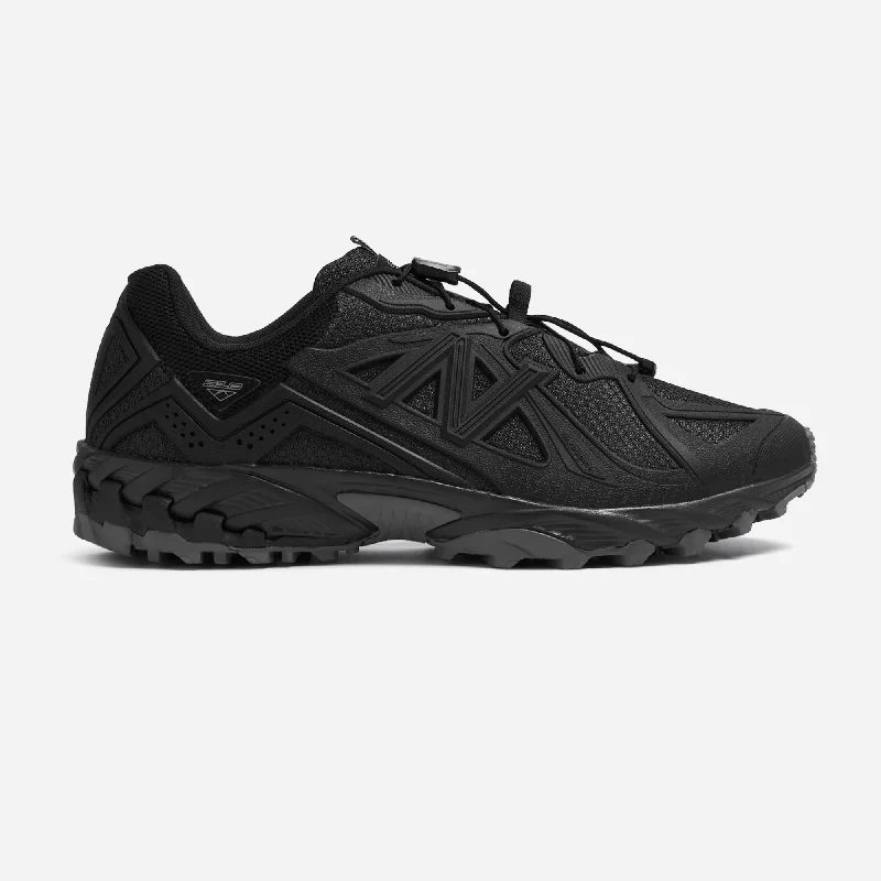 New Balance 610 Triple Black