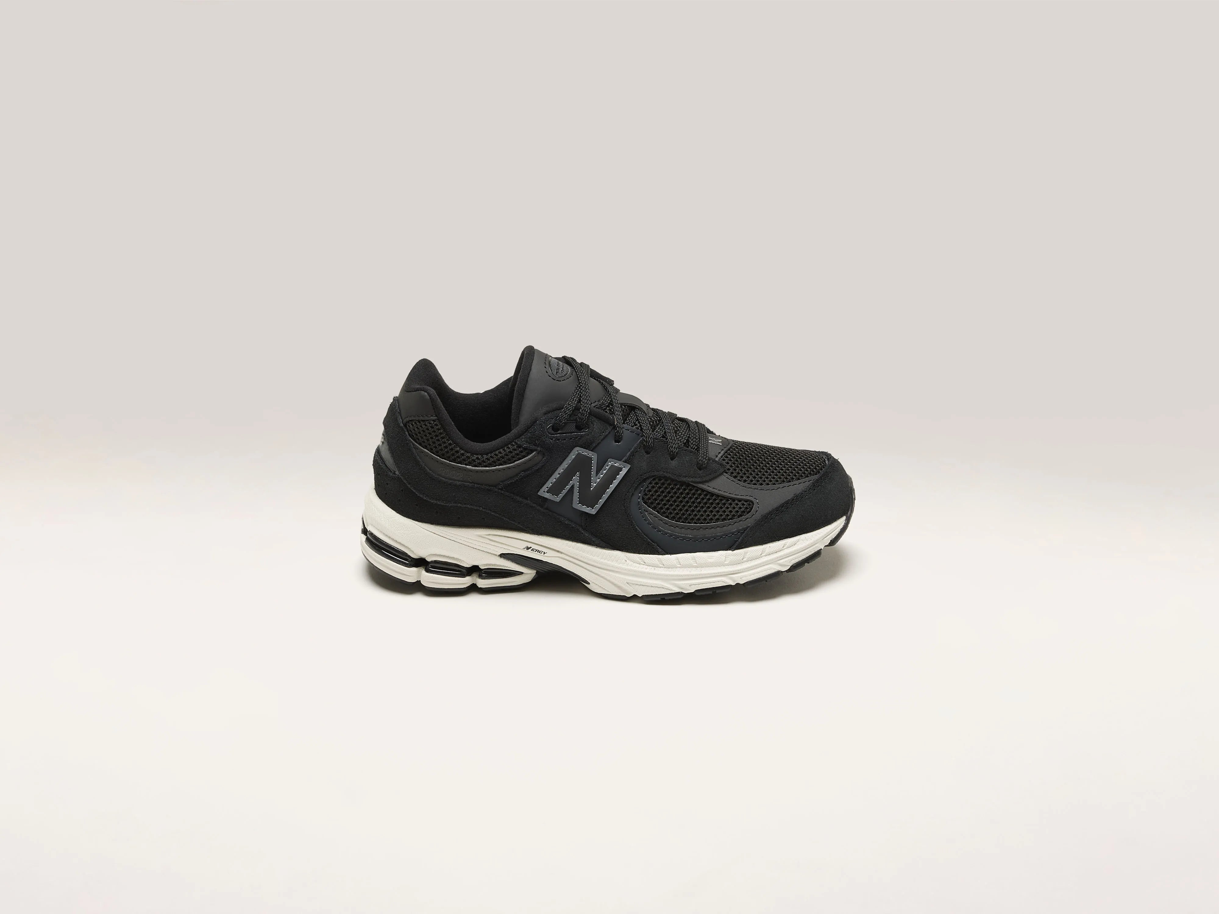 2002 for Juniors (242 / G / BLACK)