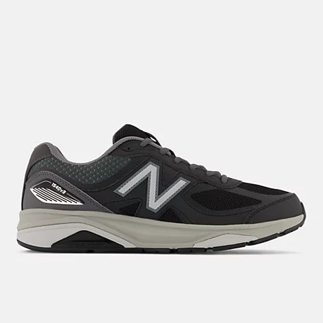 Men's 1540v3 Running Shoe in Black Available in Wide Widths