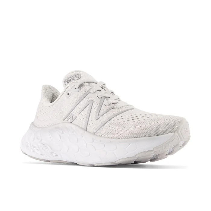 Womens New Balance Fresh Foam More V4 in Summer Fog/Rain Cloud